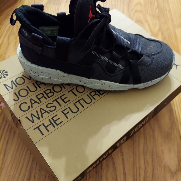 Jordans - Picture 3 of 3